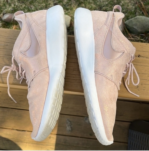 Nike Rose Gold Leopard Print Sparkle Shoes, Size 11 - Picture 6 of 10